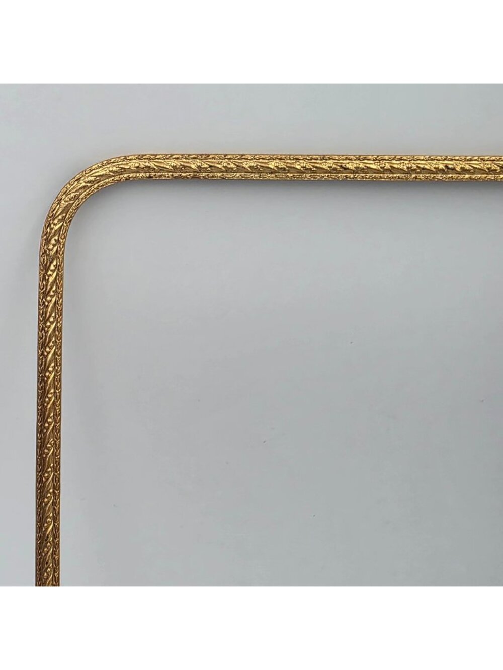 Vintage Gold Tone Ornate Rectangle Picture Frame Insert Rounded Corners 7x9